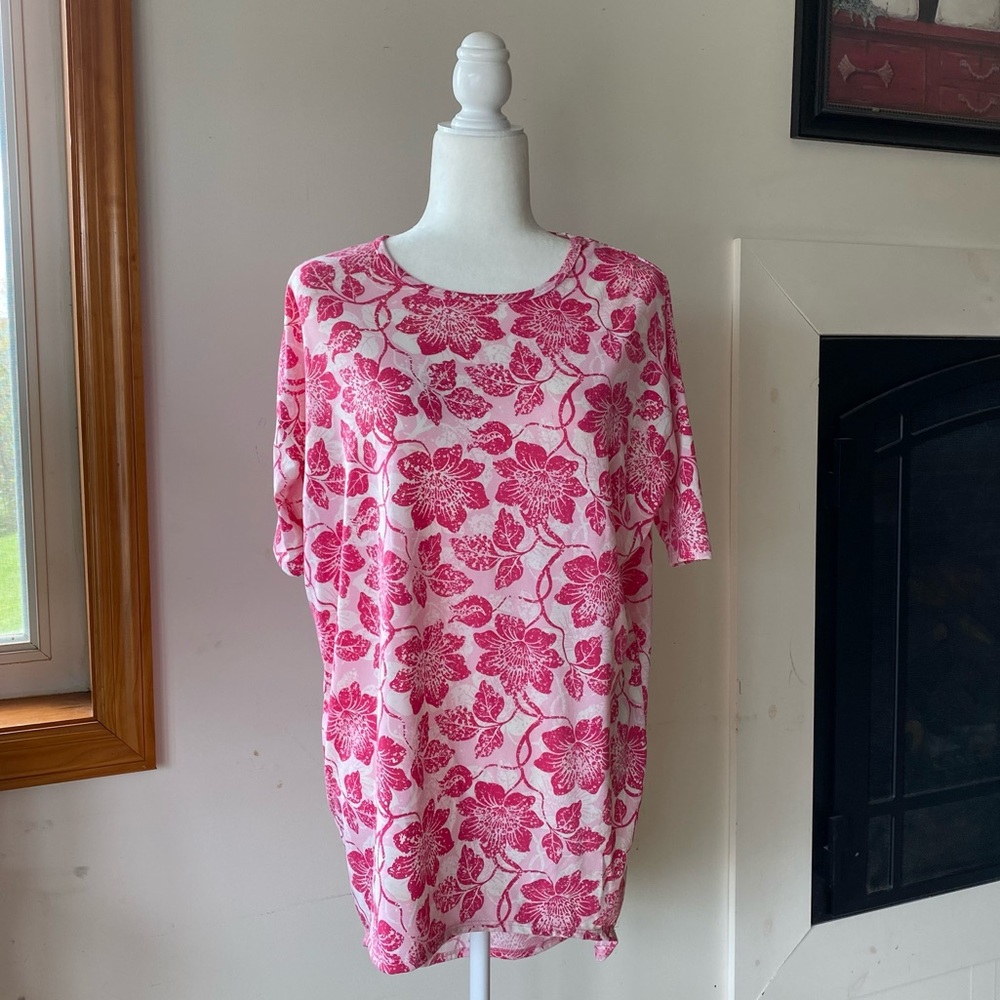 LuLaRoe Women’s Pink And White Floral Irma Tunic